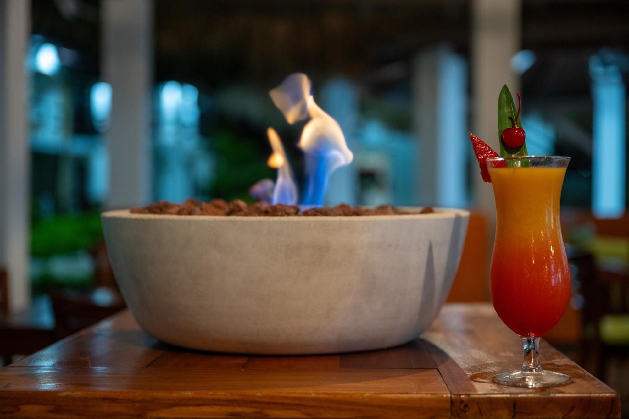 Fuego Del Sol Beachfront Hotel Jacó Buitenkant foto